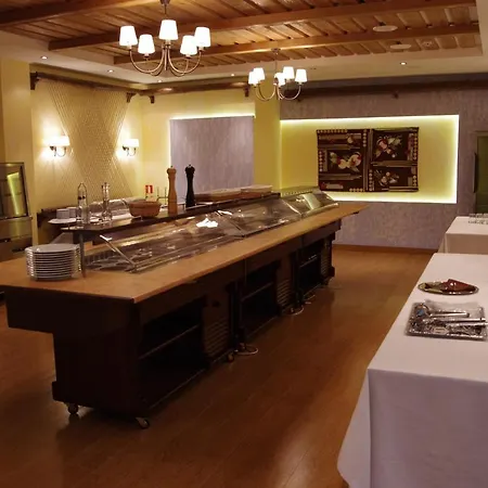 Hotel карпатські зорі Spahotel 3*