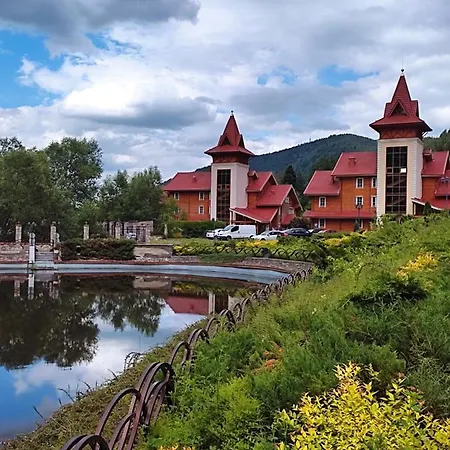 호텔 карпатські зорі Spahotel